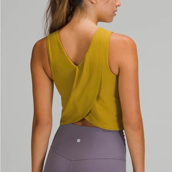 Lululemon Nulu Twist Back Yoga Tank - Picture 3 of 3